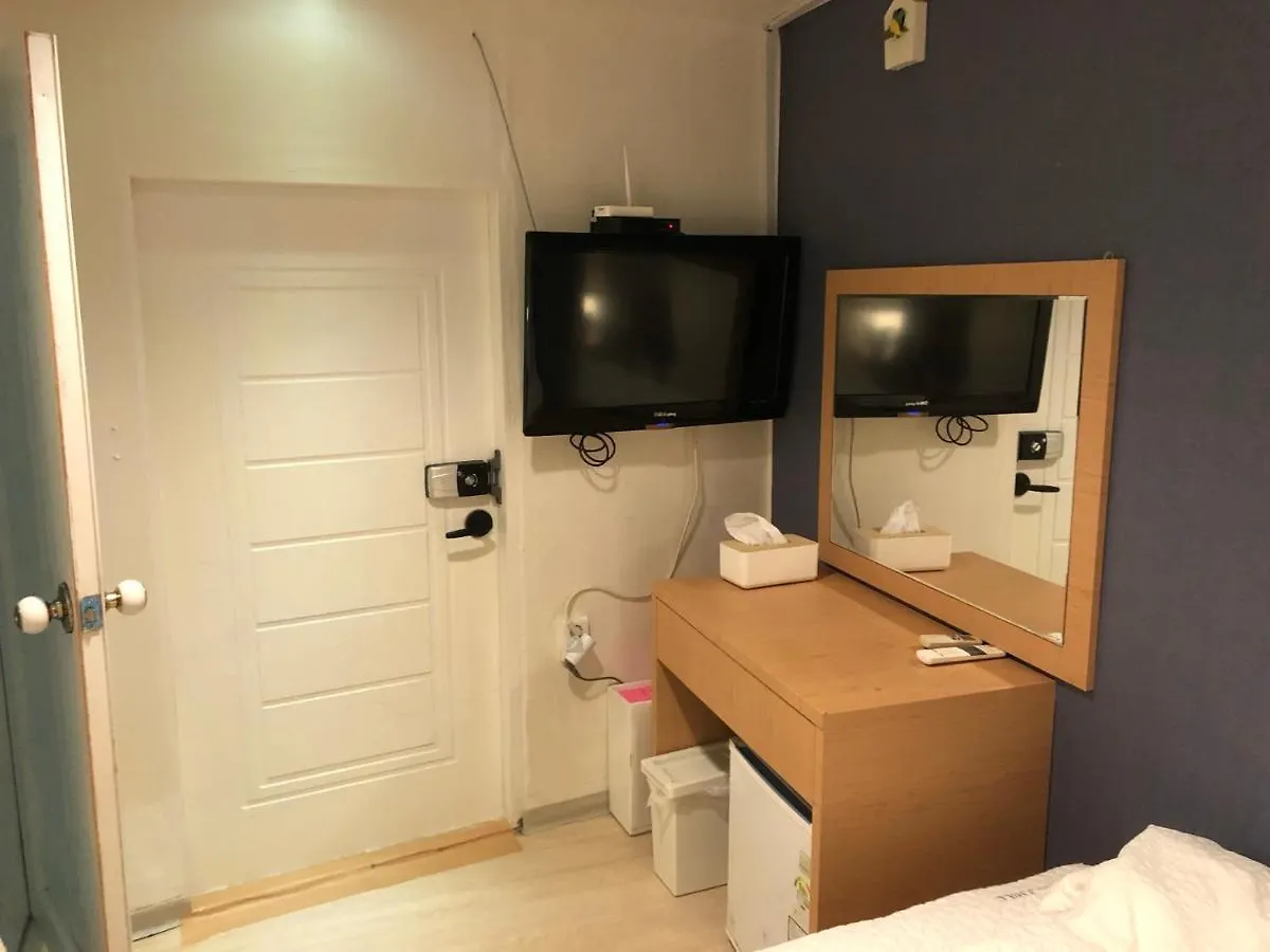 Chris Hostel Szöul Vendégház