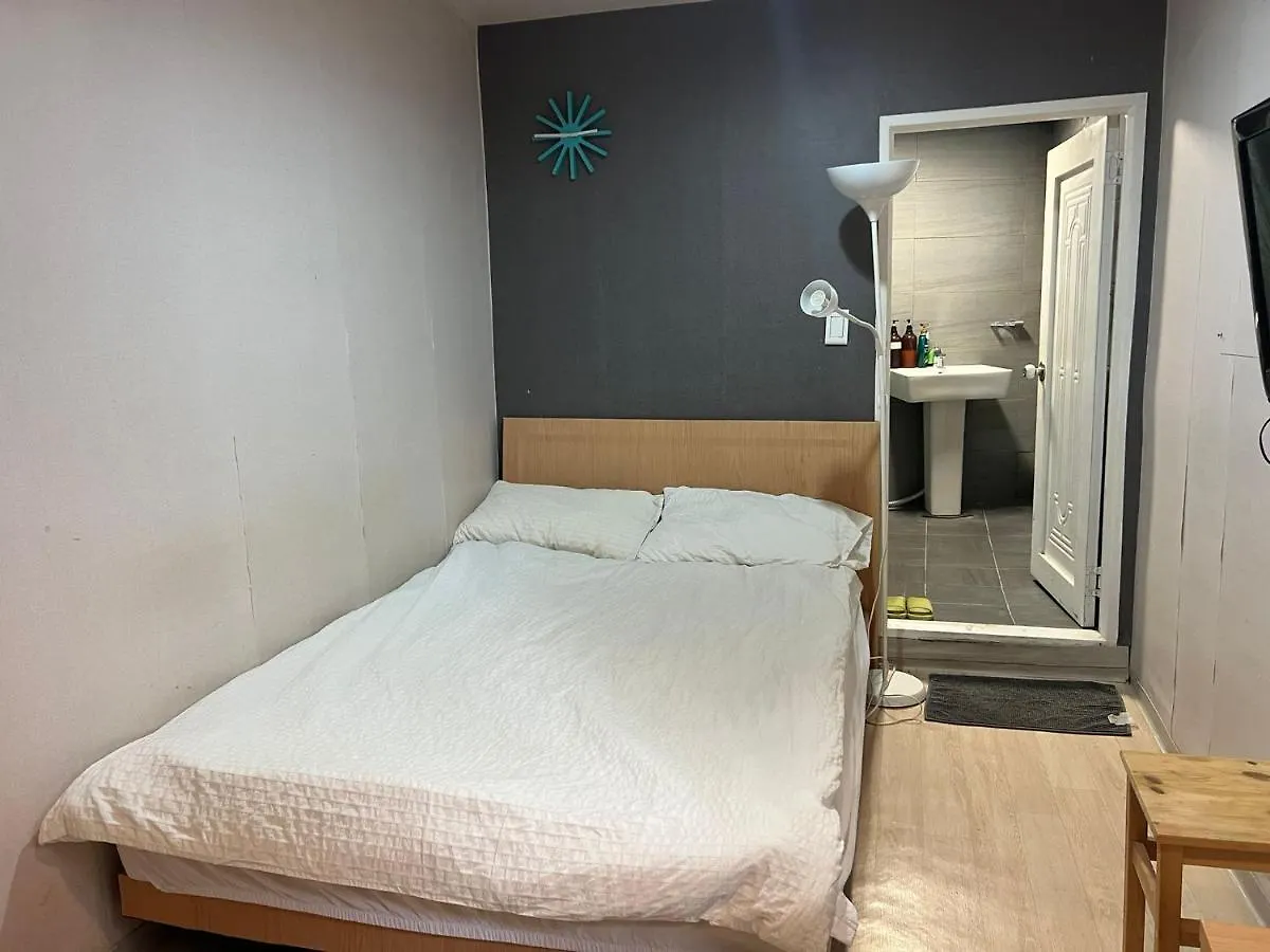 ** Vendégház Chris Hostel Szöul Dél-Korea