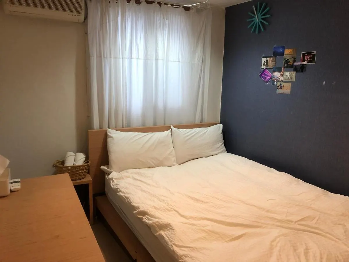 Chris Hostel Szöul