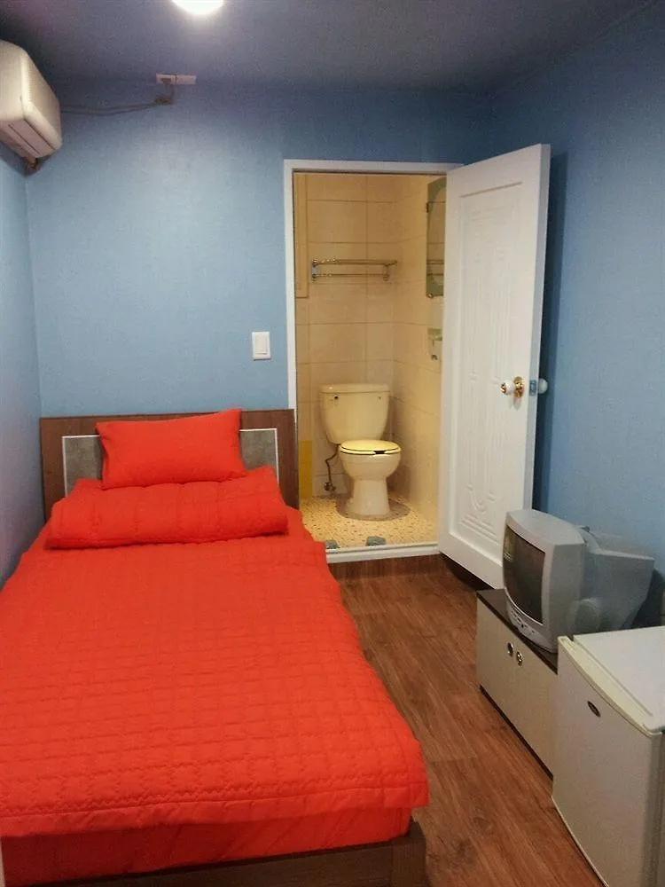 Chris Hostel Szöul